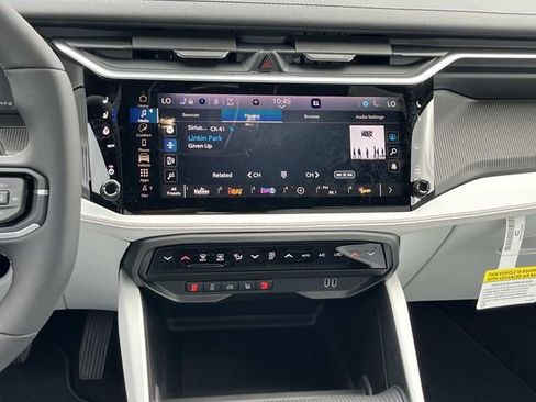 New 2026 Jeep Cherokee Overland image 16