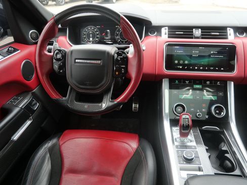 Used 2020 Land Rover Range Rover Sport SVR image 18