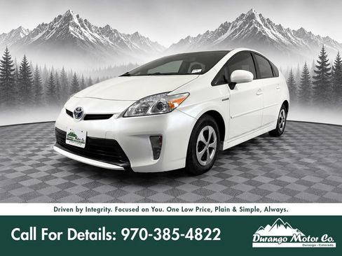 Used 2014 Toyota Prius Four FWD image 1