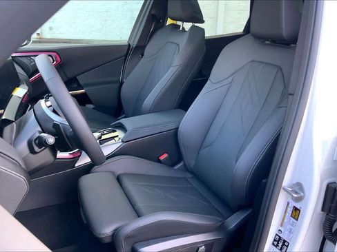 Used 2026 BMW X3 xDrive30 w/ Premium Package image 9