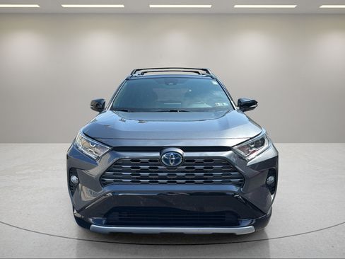Used 2021 Toyota RAV4 XSE AWD/4WD image 2