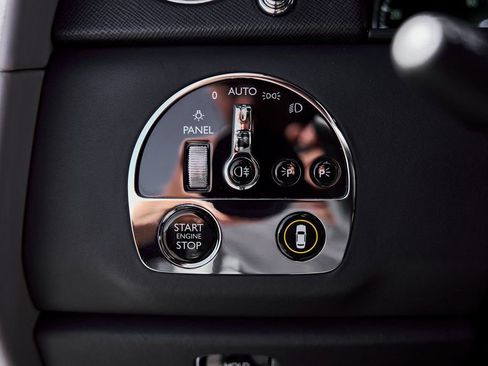 Used 2023 Rolls-Royce Cullinan AWD/4WD image 57