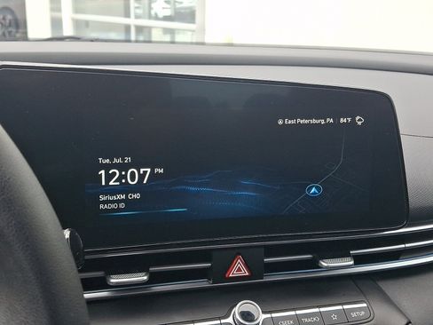 Certified 2024 Hyundai Elantra SEL FWD image 17