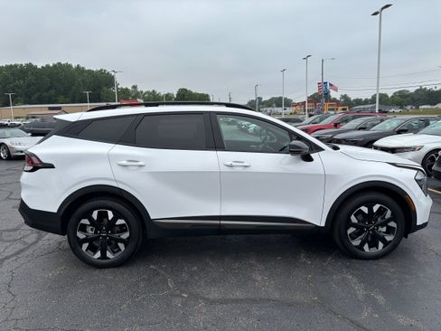 Used 2023 Kia Sportage X-Line w/ X-Line Premium Package AWD/4WD image 5