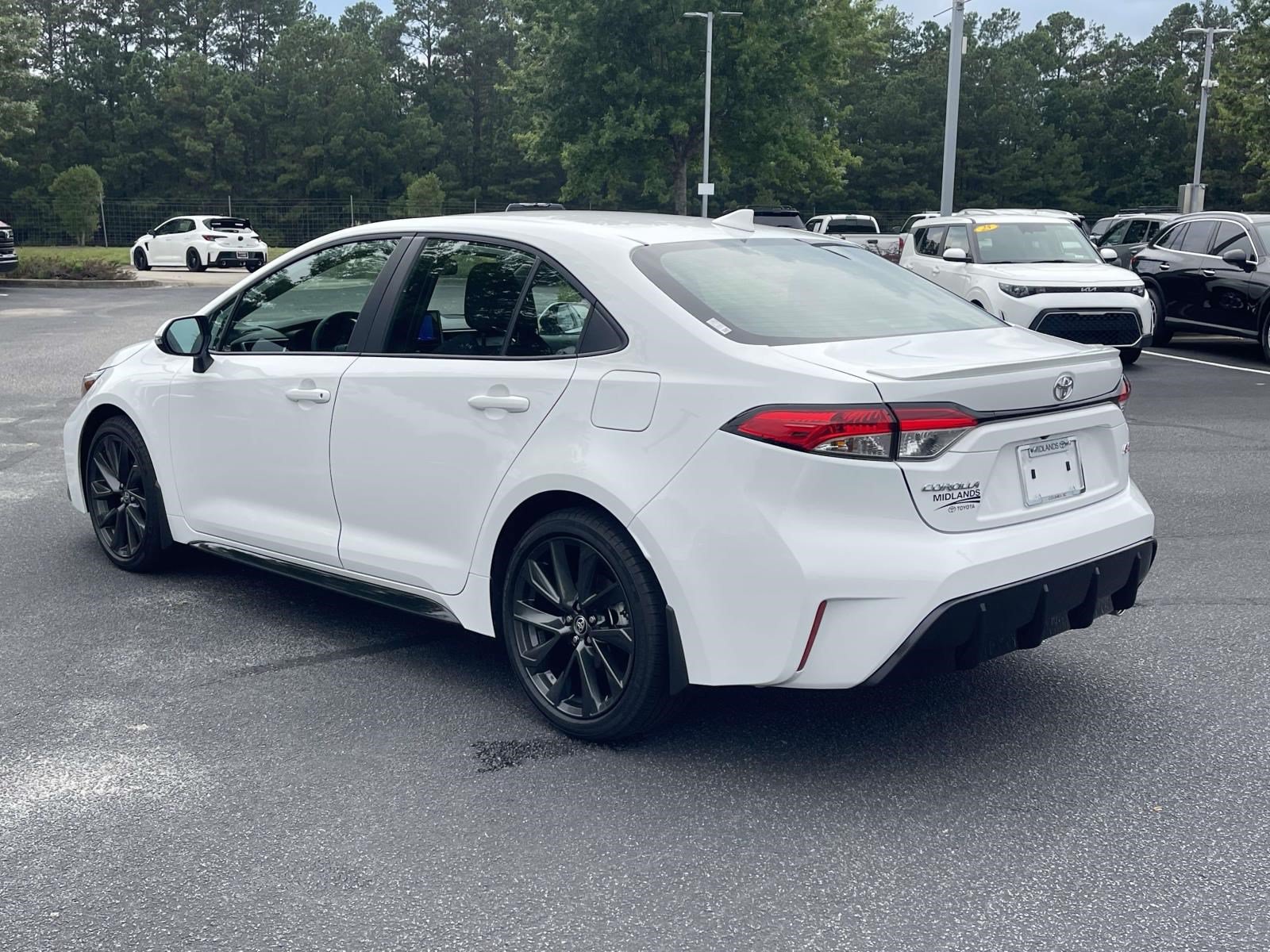 Used 2026 Toyota Corolla SE FWD image 4