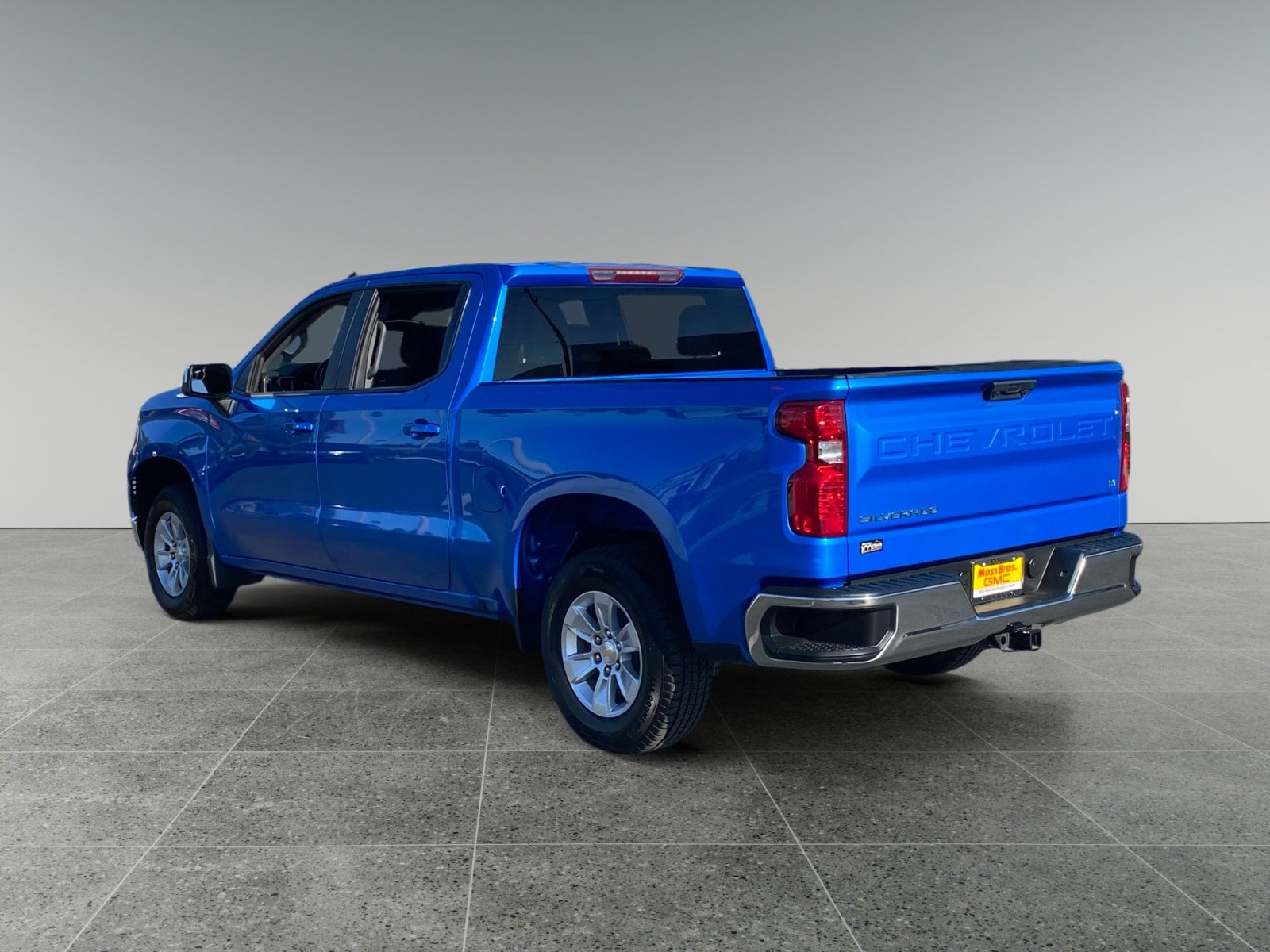Used 2025 Chevrolet Silverado 1500 LT RWD image 3