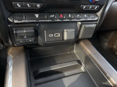 Used 2023 Chevrolet Silverado 2500 LTZ w/ LTZ Convenience Package image 19