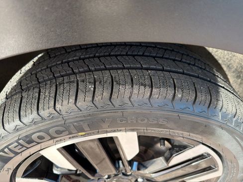 Used 2024 Kia Telluride SX w/ Towing Package image 10