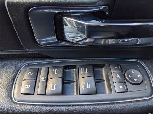 Used 2018 RAM 2500 Laramie w/ Sport Appearance Group image 60