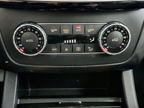 Used 2018 Mercedes-Benz GLS 450 4MATIC image 18