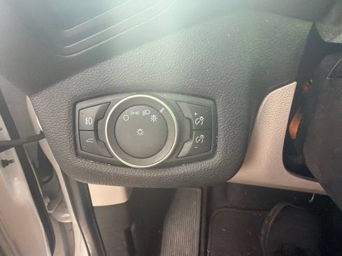 Used 2019 Ford Escape SE AWD/4WD image 16
