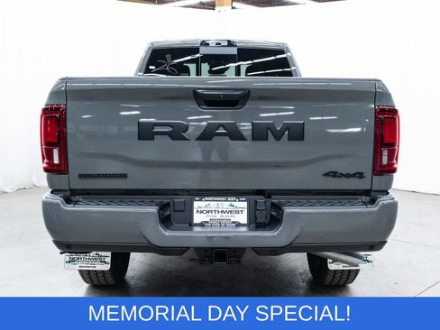 New 2026 RAM 3500 Big Horn AWD/4WD image 5