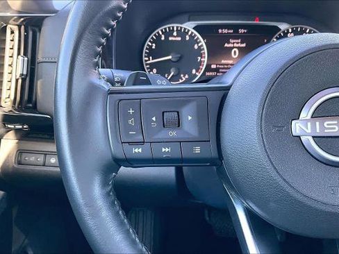 Certified 2024 Nissan Pathfinder SV image 22