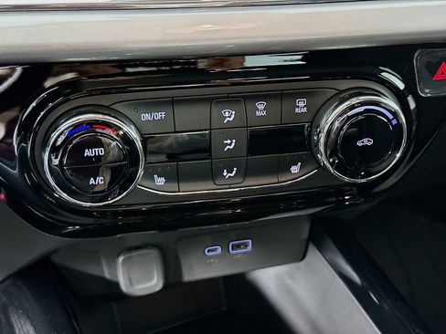 New 2026 Chevrolet Trax LT w/ LT Convenience Package image 15