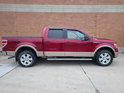 Used 2013 Ford F150 Lariat w/ Mid Equipment Group image 4