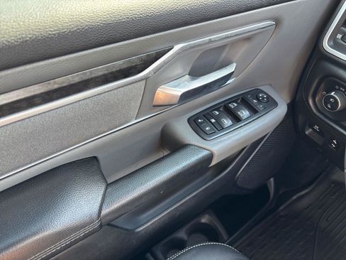 Used 2019 RAM 1500 Big Horn AWD/4WD image 12