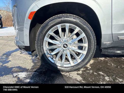 Used 2023 Cadillac Escalade Premium Luxury image 21