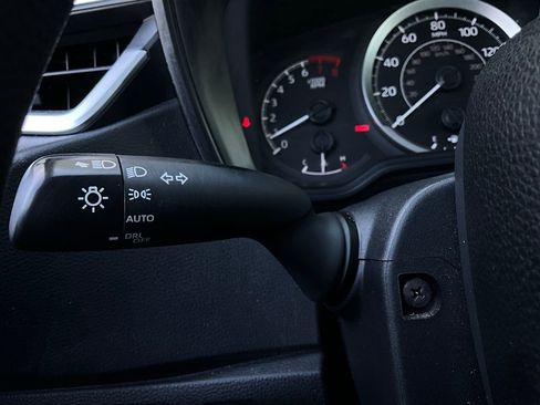 Used 2021 Toyota Corolla LE image 30