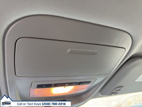 Used 2021 GMC Canyon Denali image 24