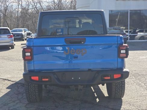 New 2026 Jeep Gladiator Mojave image 9