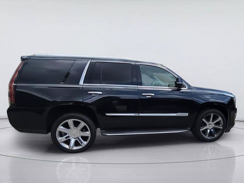 Used 2016 Cadillac Escalade 2WD image 9