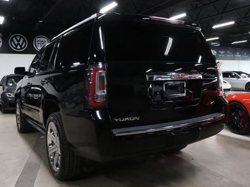 Used 2019 GMC Yukon Denali w/ Denali Ultimate Package image 3