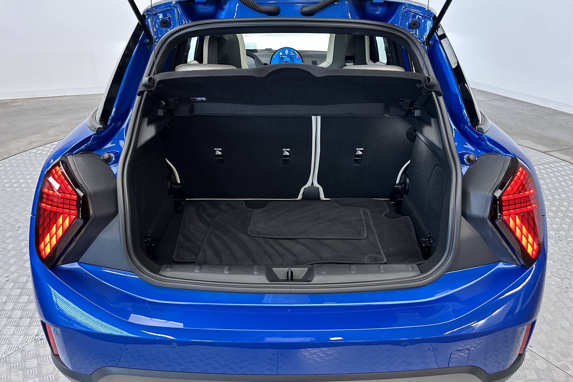 Certified 2026 MINI Cooper 4-Door Hardtop FWD image 23