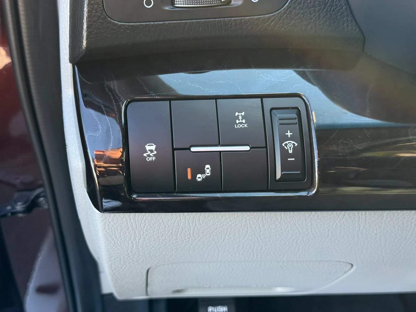 Used 2015 Kia Sorento SX AWD/4WD image 29