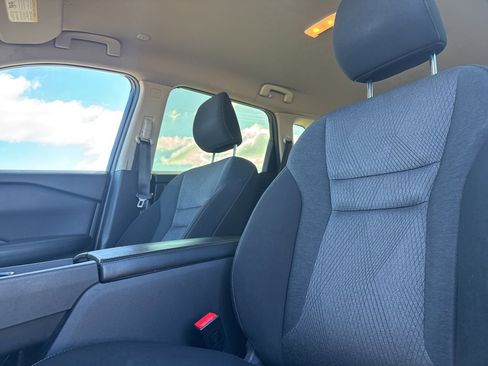 Certified 2024 Nissan Rogue SV image 33