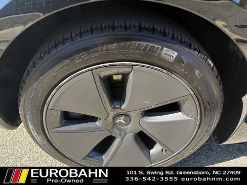 Used 2023 Tesla Model 3 Standard Range image 33