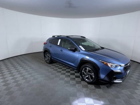 Used 2024 Subaru Crosstrek 2.0i Premium AWD/4WD image 2
