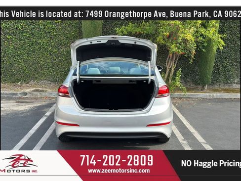 Used 2018 Hyundai Elantra SE FWD image 16