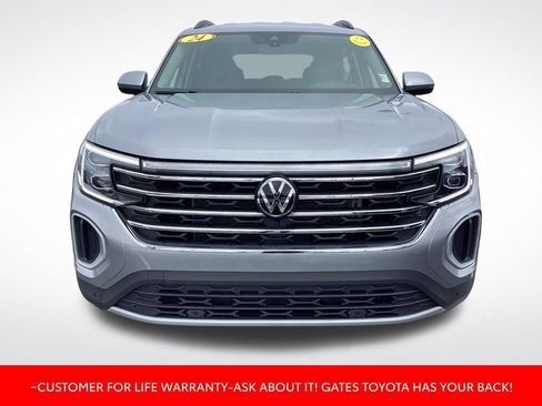 Used 2024 Volkswagen Atlas SE image 2