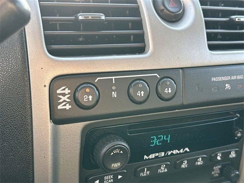 Used 2010 GMC Canyon SLT image 34