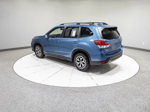 Used 2019 Subaru Forester Premium AWD/4WD image 33
