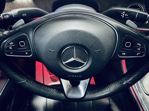 Used 2017 Mercedes-Benz E 300 4MATIC image 28