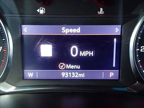 Used 2023 Chevrolet Traverse RS image 26