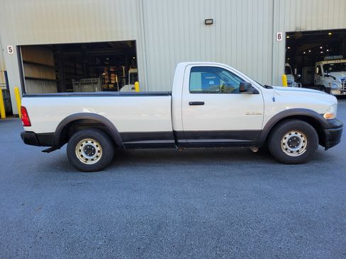 Used 2009 Dodge Ram 1500 Truck ST image 12