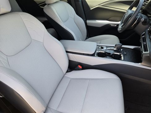 Used 2024 Lexus RX 350 Premium w/ Accessory Package (Z1) FWD image 10