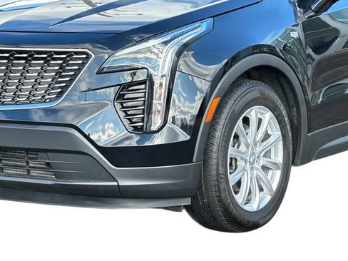 Used 2022 Cadillac XT4 Luxury w/ Trailering Package AWD/4WD image 7