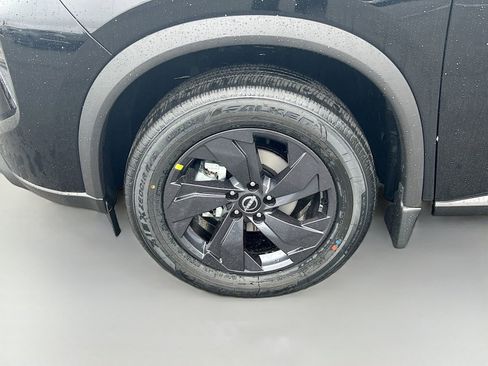 New 2026 Nissan Rogue SV image 32