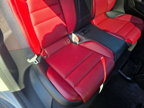 Used 2021 Porsche Taycan RWD image 41