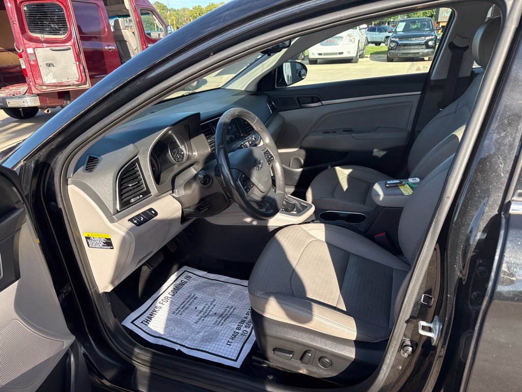 Used 2017 Hyundai Elantra Limited FWD image 22