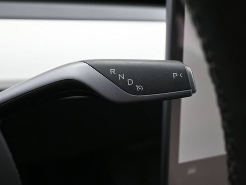 Used 2023 Tesla Model 3 Standard Range RWD image 17