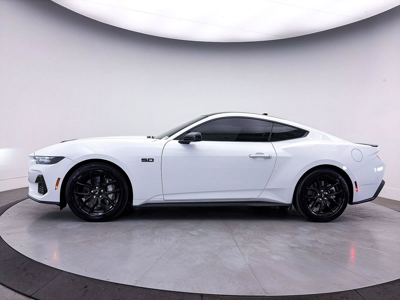 Used 2025 Ford Mustang GT Premium RWD image 49