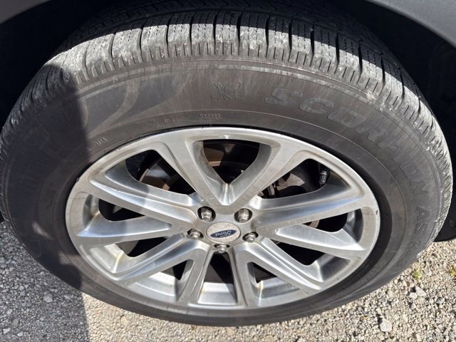 Used 2017 Ford Explorer Limited FWD image 11