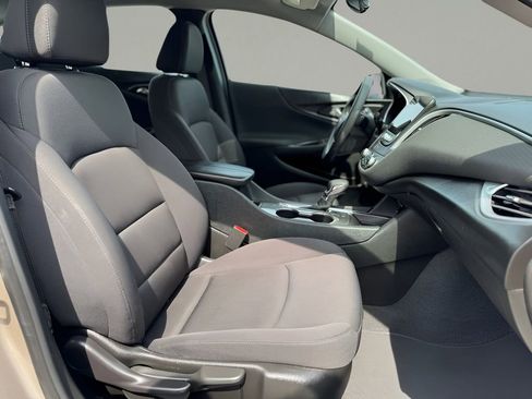 Used 2023 Chevrolet Malibu LT image 14