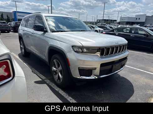 Certified 2022 Jeep Grand Cherokee L Limited AWD/4WD image 4