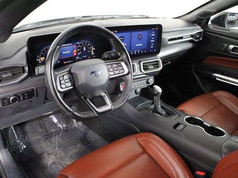 Used 2024 Ford Mustang Premium image 25