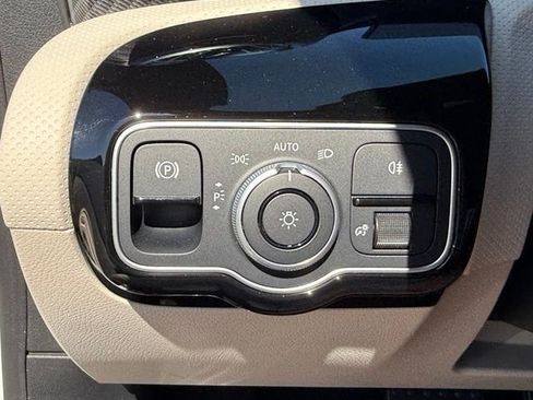 Certified 2025 Mercedes-Benz CLA 250 image 19